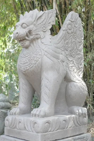 Product image 8 of the product “Set of Singa Ambaraja, consist out of the sculpture and base. Total height is 223cm ”
